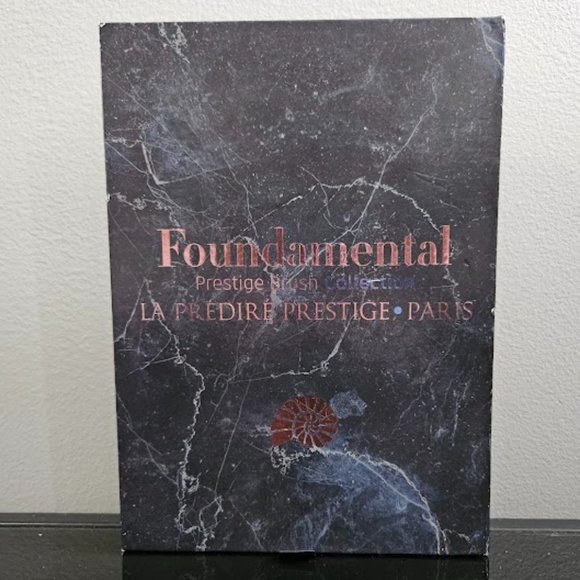 LA PREDIRE PRESTIGE PARIS FOUNDAMENTAL PRESTIGE BRUSH COLLECTION- 5 BRUSHES- NEW - Picture 1 of 3